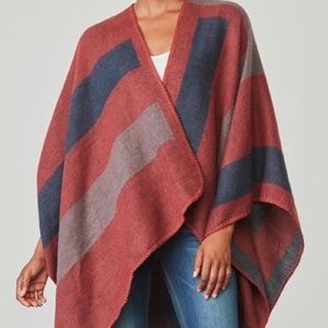 BB Dakota Mulberry Poncho NWT